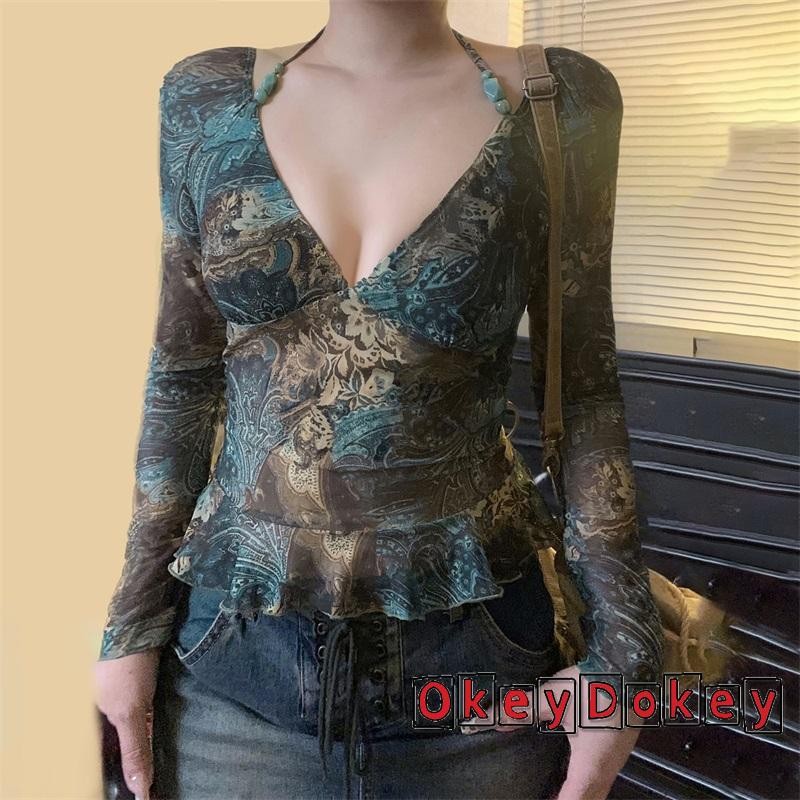 Áo sơ mi crop-top dài tay cổ chữ V sâu in hoa, form slim fit dành cho nữ