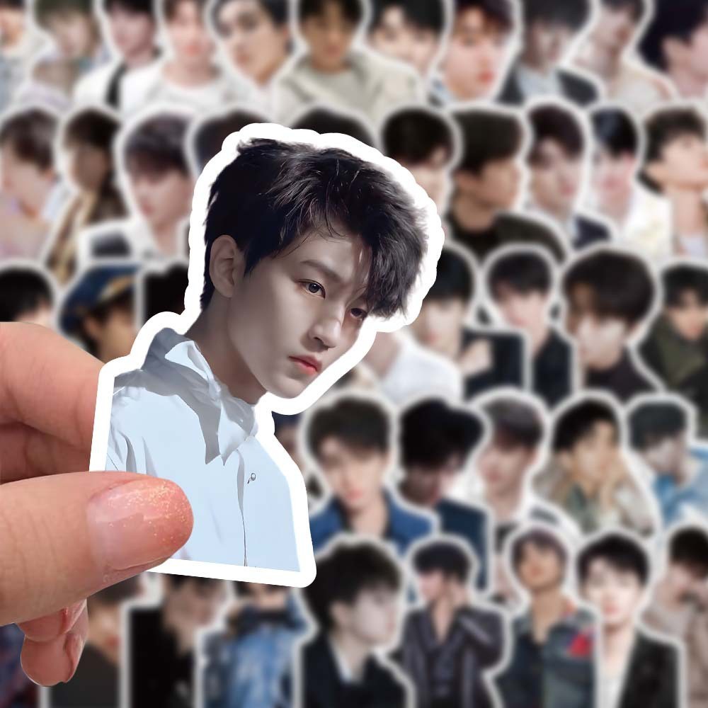 TFBOYS Karry Wang Junkai TF Family 3 4 thế hệ Ma JiaQi Zhu Zhixin Zhang ZhenYuan Idols Ảnh Dán Yan Haoxiang Ding Chengxin Hành Lý Chống Nước Laptop Dán Nhanh YM