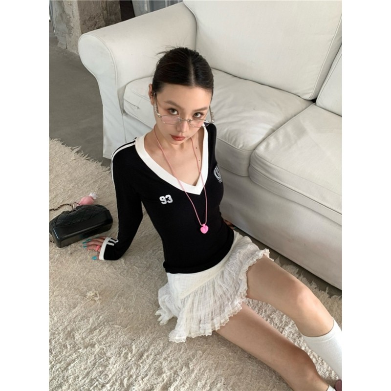 Kii Wii Mùa Thu Mới Nữ Phiên Bản Hàn Quốc Màu Sắc Tương Phản Cổ Chữ V In Hình Retro Slim Fit Áo Thun Dài Tay 240828 | BigBuy360 - bigbuy360.vn