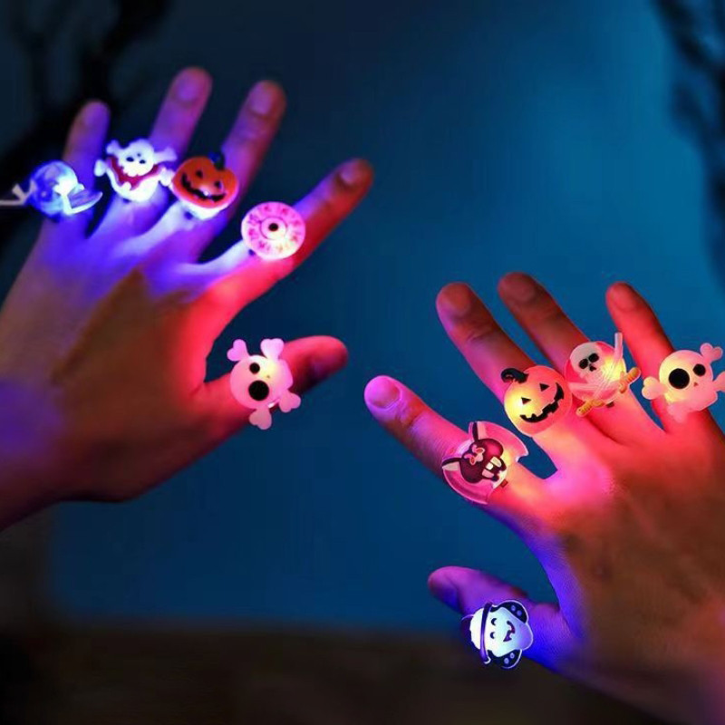 Halloween Sáng Tạo LED Dạ Quang Nhẫn Bí Ngô Ma Đầu Lâu Phát Sáng Đảng Trẻ Em Quà Tặng
