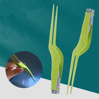 Dụng cụ lấy tai tiện lợi chất lượng cao có đèn LED được thiết kế đặc biệt cho bé.