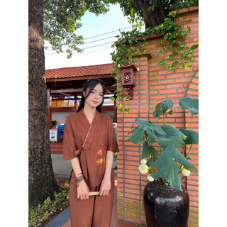 thời trang nữ áo lam đi chùa, xéo cột nơ thêu vân mây