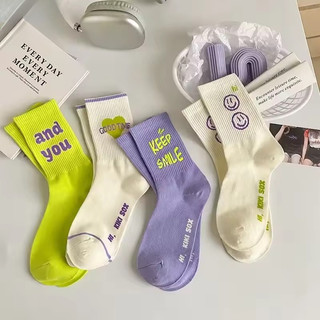 Tất nữ phong cách đường phố Hàn Quốc có chữ in, phù hợp cho ván trượt và thời trang đa năng thể thao