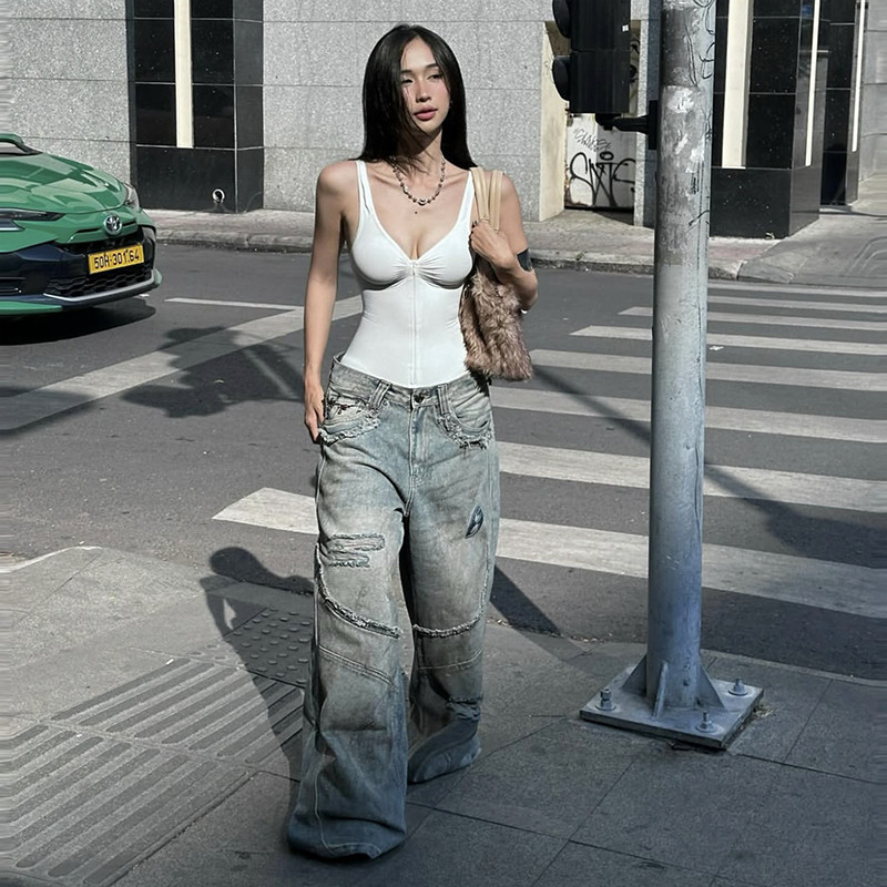 Quần Skinny Sling Body Off Vai Chiết Eo Không Đều - Phong Cách Mỹ Thanh Lịch và Gợi Cảm