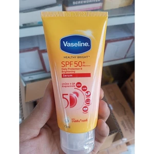 Tinh chất chống nắng dưỡng thể Vaseline 50x bảo vệ da với SPF 50+ PA++++ giúp da sáng hơn gấp 2X