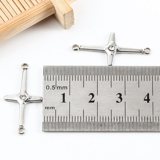 Mặt dây chuyền chữ thập bằng thép không gỉ mới với kim cương được đánh bóng tinh xảo diy Trang sức quyến rũ