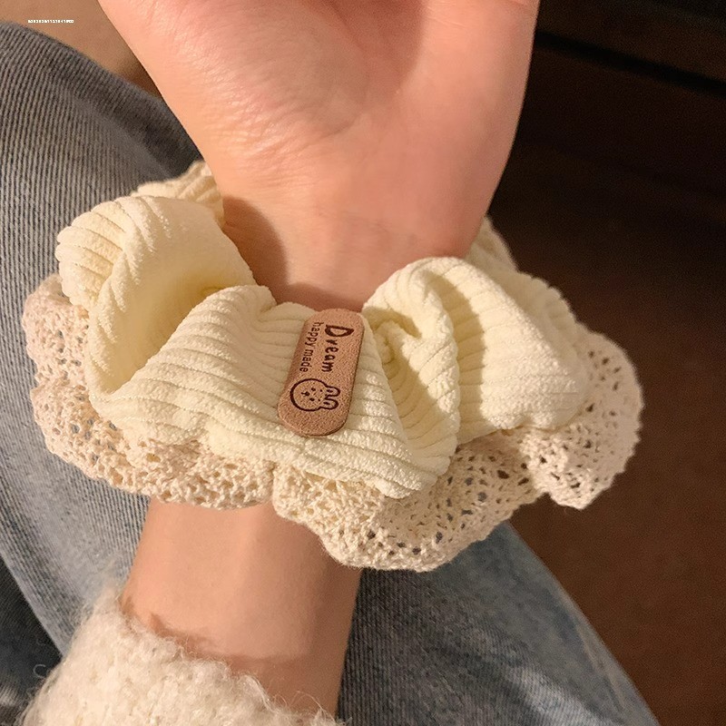 Dây Cột Tóc Scrunchies Nhung Đính Tag Gấu Viền Ren Xinh Xắn Phong Cách Hàn Quốc Phụ Kiện Tóc Nữ