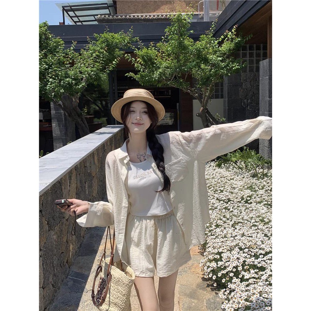 [Yu]Set hè nữ năng động, áo sơ mi dài tay chống nắng, quần short ống rộng dễ phối, thoải mái.