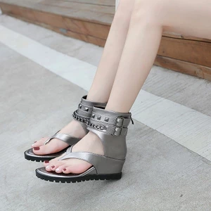 Giày Xăng đan đế xuồng cỡ 35-40 cho Nữ Giày xỏ ngón La Mã Dây Xích Dễ phối mùa hè cho Nữ Giày nữ cao gót cọ xát thường ngày dễ phối thời trang xuyên biên giới