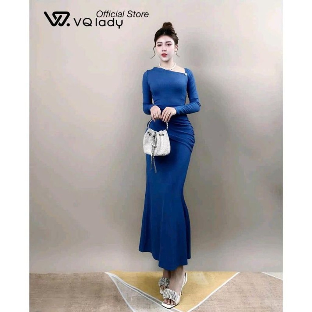 Đầm body dài ôm sát cùng chất liệu ladong đen, tôn dáng và mang đến vẻ đẹp sang trọng cho phái nữ