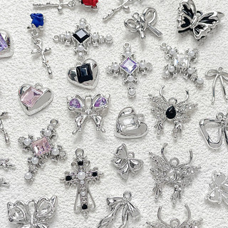 Ngọt Ngào Phong Cách Thoáng Mát Bướm Trái Tim Chữ Thập Punk Hoa Hồng Mặt Dây Chuyền diy Handmade Trang Sức Vòng Cổ Đính Hạt Phụ Kiện