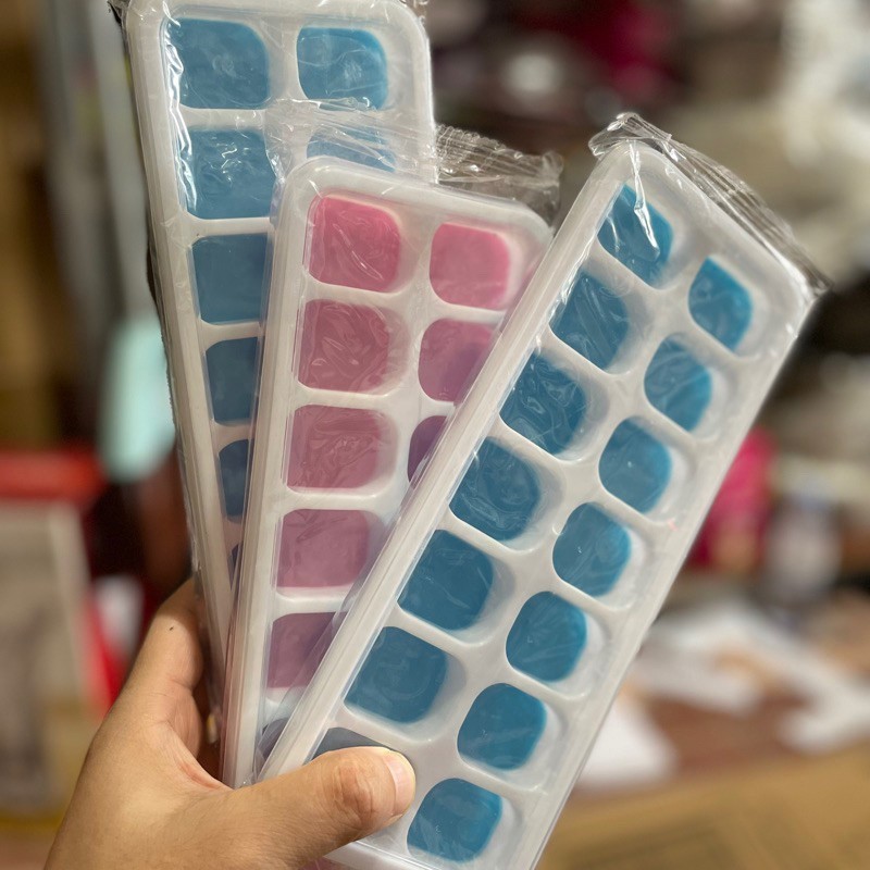 KHAY LÀM ĐÁ SILICON 14 Ô, CÓ NẮP, LẤY RA SIÊU DỄ