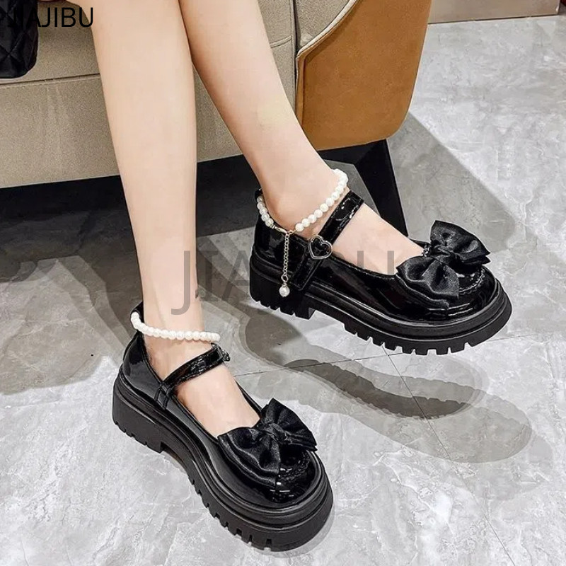 Size 34-46 Korean Fashion Bow Platform Mary Jane Shoes 45 Giày Nữ Cỡ Lớn 44 Giày Lolita Đồng Phục JK Đính Cườm Nhật Bản 43 Giày Đi Học Màu Đen 42 Giày Cosplay Gót Dày Khóa Trái Tim Kiểu Anh Beige Casual Princess Style Doll Shoes Giày Búp Bê Chống Trượt