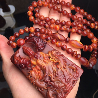 Mặt dây chuyền nam độc đáo từ ambergris tự nhiên chính hãng, thiết kế Cửu Long quan âm - 2024