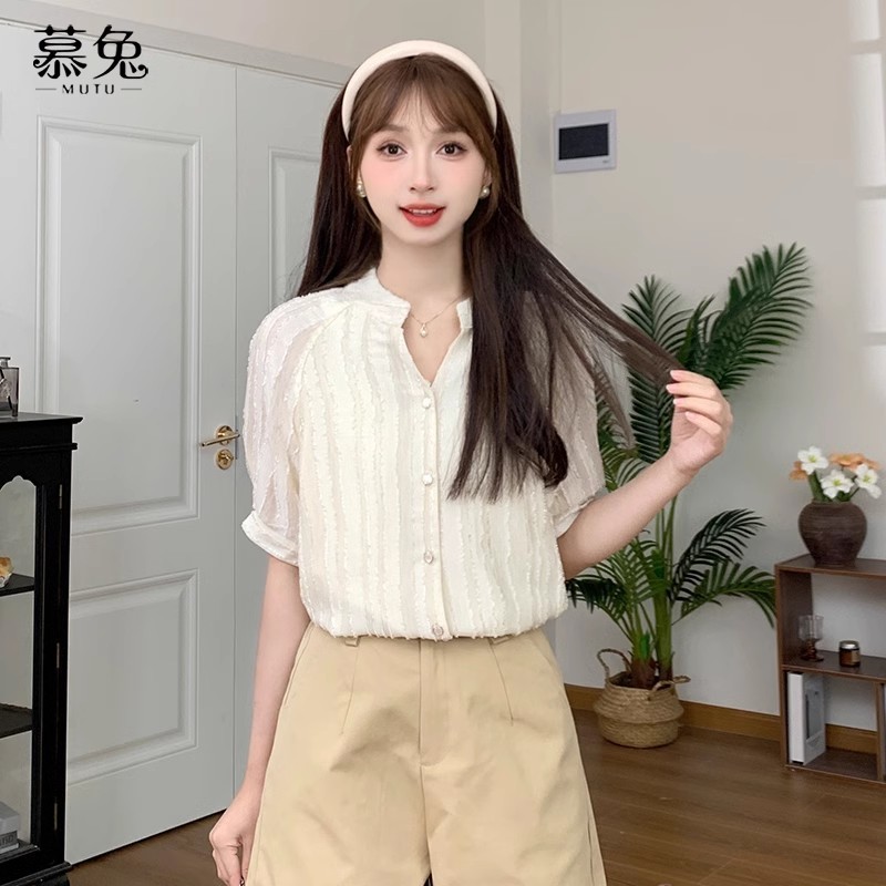 Mutu Áo sơ mi nữ phong cách cung điện thanh lịch màu trơn cổ chữ V thiết kế phương tây mới mùa hè 2026