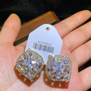 Handmade Zircon Thời Trang Tinh Tế Tính Khí Nhẹ Bông Tai Sang Trọng Bán Buôn