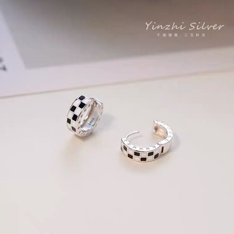 Đen Trắng Checkerboard Bạc Sterling Tính Khí Niche Bông Tai Cao Cấp Khóa Tai