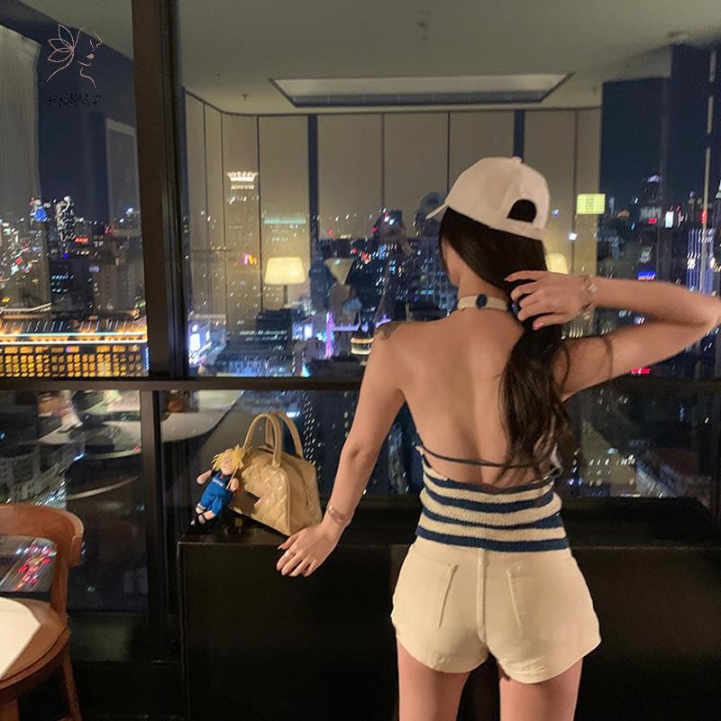 Áo vest nữbodycon không tay với họa tiết sọc và cổ lưng, thiết kế gợi cảm, dệt kim.