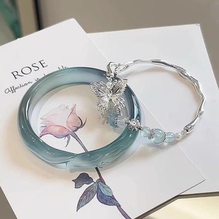 Vòng tay nữ Vòng tay bướm Aquamarine xếp chồng lên nhau