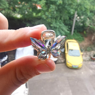 Kẹp tóc cá mập bướm pha lê nhỏ cao cấp, phù hợp để kẹp nửa mái