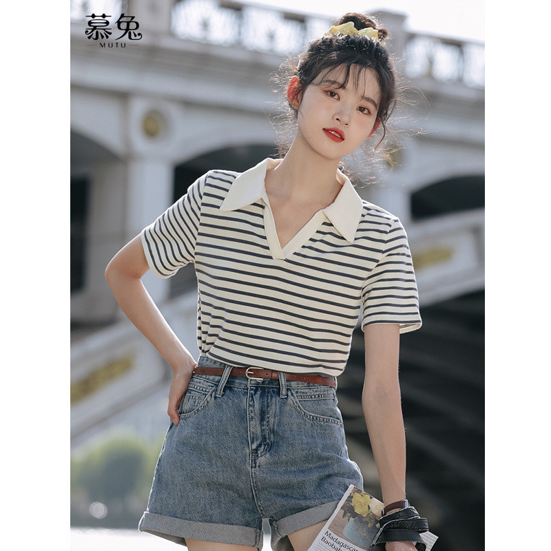 Mutu Nhật Bản Retro Polo cổ sọc, áo thun nữ, xu hướng thời trang hè mới nhất 2025