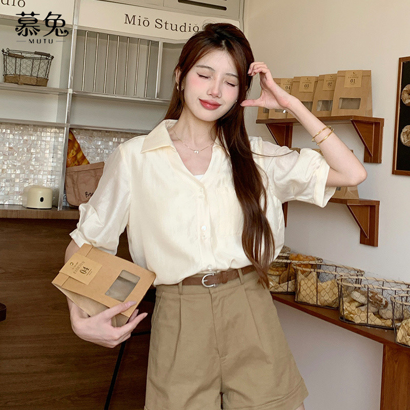 Mutu Áo sơ mi ngắn tay nữ mùa hè 2026, phong cách Pháp, cổ chữ V, dáng slim-fit