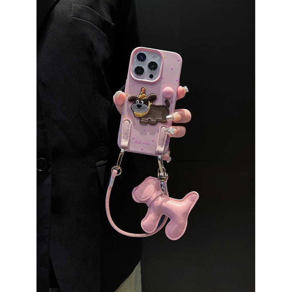 【✨Spot】[Vỏ điện thoại thêu chấm bi+Mặt dây chuyền+Dây dài] 16promax/ iphone15pro/14plus, chống sốc