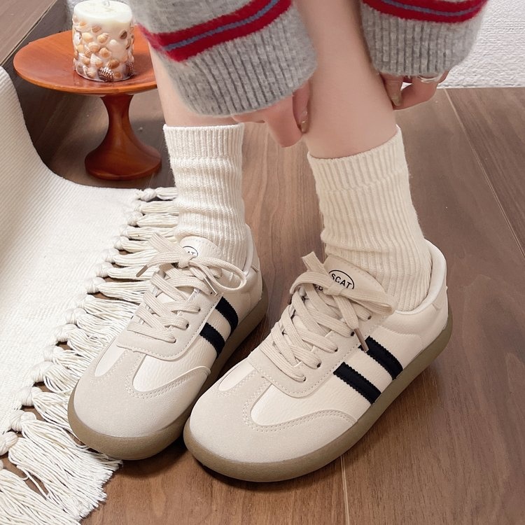 Giày đế thấp màu trơn Hàn Quốc Giày cao gót Đức khóa học PU Dây chéo đơn giản thời trang dành cho học sinh thích hợp đi ngoài hàng ngày đế bằng chống trượt chịu mài mòn Giày thường ngày nữ xưởng giá sỉ