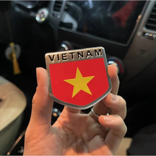 Tem nhôm cờ Việt Nam dán trang trí xe ô tô, xe máy, dán trang trí decor chất liệu hợp kim nhôm.