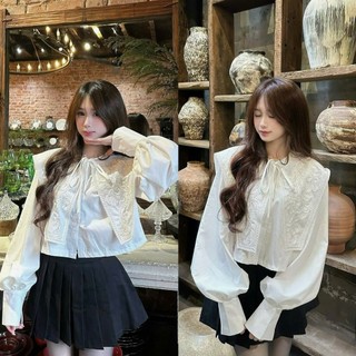 Set áo sơ mi cổ thuỷ thủ phối ren mix chân váy xếp li