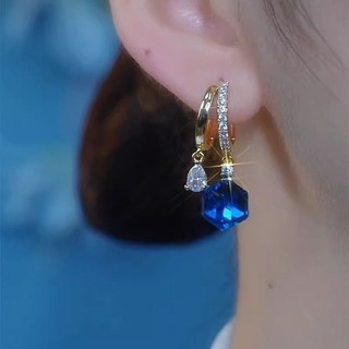 Sản phẩm mới 2025: Khóa tai màu xanh với đường pha lê, thiết kế thời thượng và sang trọng