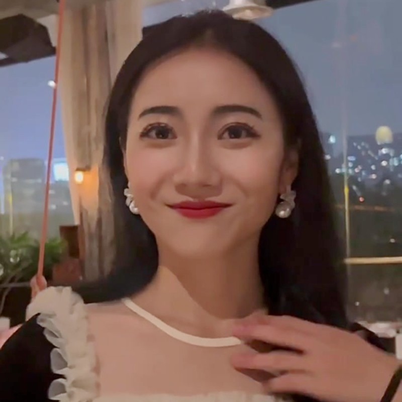 Bông tai hoa Zircon thời trang Ngọc trai Pháp Bông tai cô dâu Bông tai tinh tế dành cho nữ