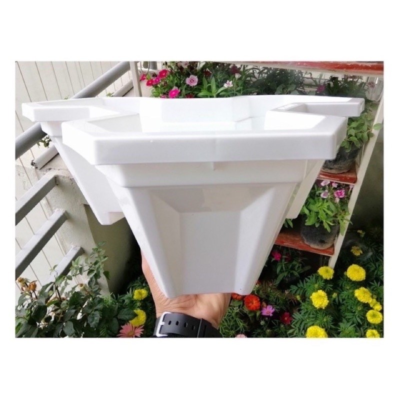Chậu nhựa trồng cây xếp tầng, trồng hoa, rau củ tiết kiệm diện tích- Chậu tam giác trắng 2232