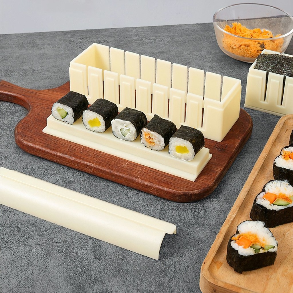 Khuôn nhựa làm cơm cuộn sushi kimbap hình tròn, hình vuông, trái tim FE123