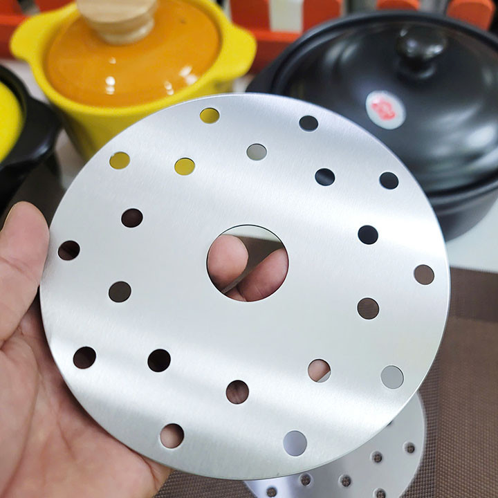 Tấm dẫn từ phổ thông dẫn nhiệt dùng cho nồi đất chảo nhôm thố sứ tiện dụng