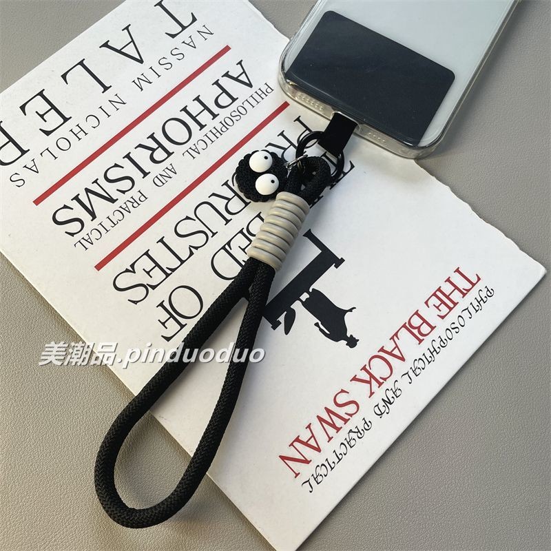 Phụ Kiện Điện Thoại Di Động Dễ Thương Than Nhỏ Cổ Tay Dây Điện Thoại Siêu Dễ Thương Mặt Dây Chuyền Nam Nữ Đen Mạnh Mẽ Thoải Mái Di Động Di Động Chống Mất