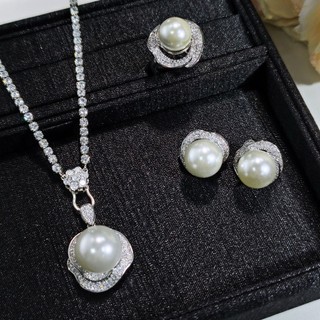 Trang sức thời trang châu Âu và Mỹ với kim cương, ngọc trai và hoa