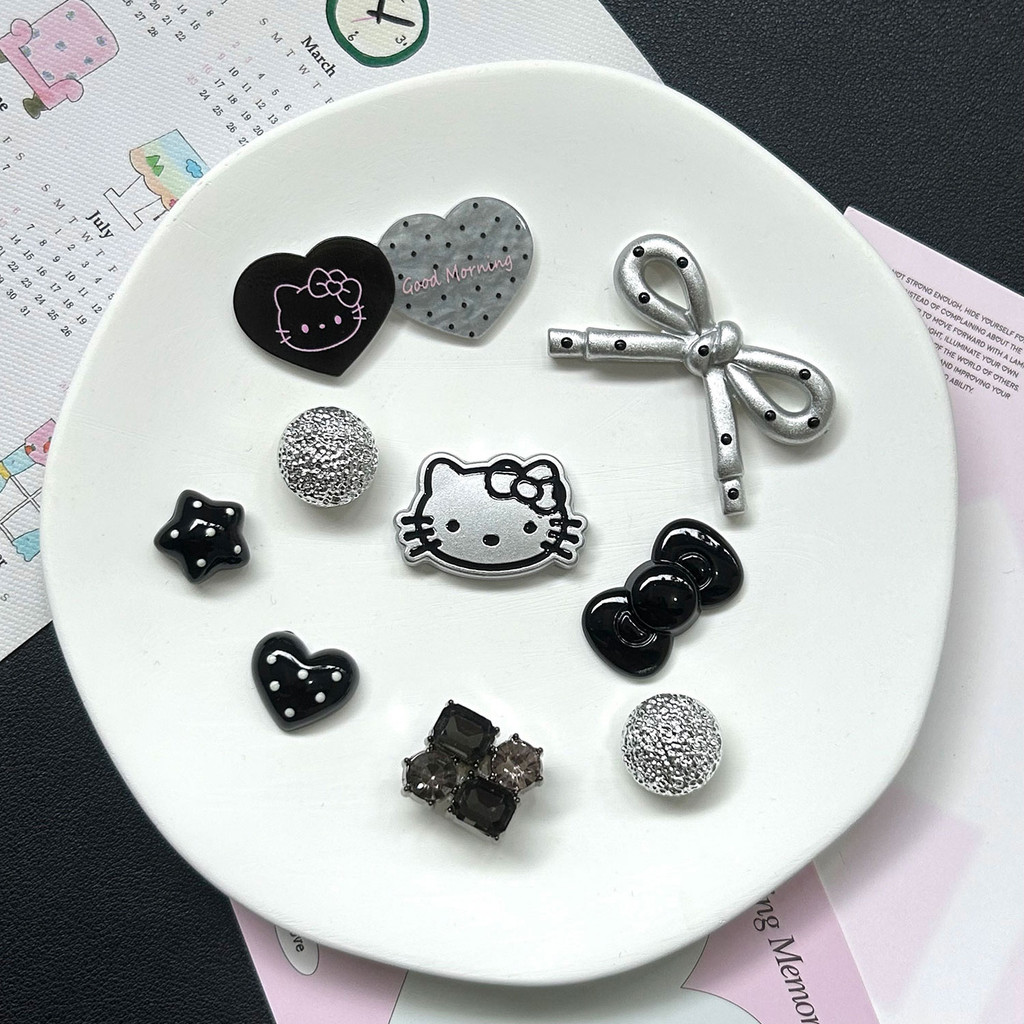 Phụ Kiện Giày Lỗ Hoạt Hình Dễ Thương Hellokitty Giày Hoa Thích Hợp Cho crocs Khóa Giày DIY Có Thể Tháo Rời Khóa Giày Lỗ Khóa Giày Busch Khóa Giày Zhibixing ins Giày Hoa