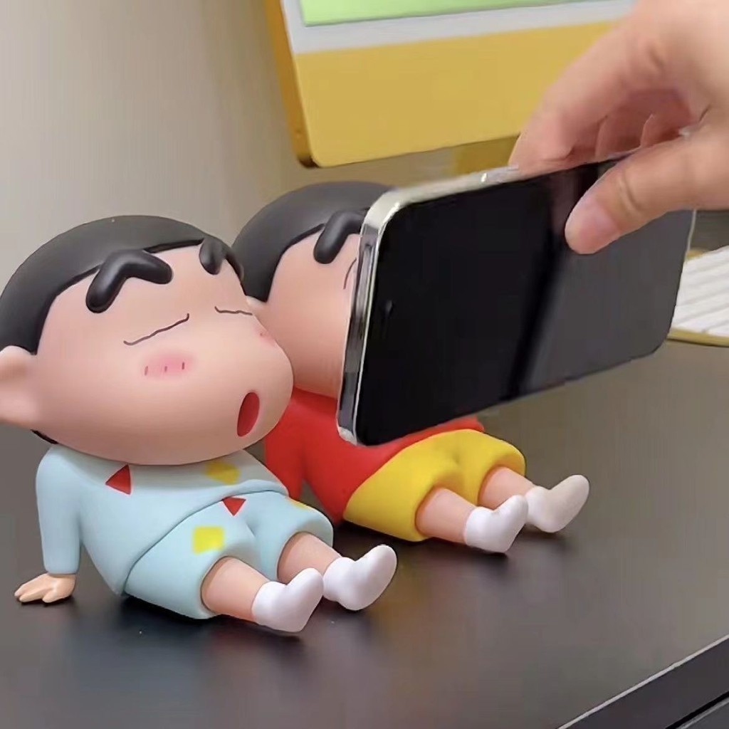 Crayon Shin-Chan Giá Đỡ Điện Thoại Kawaii Anime Để Bàn Đồ Trang Trí Mini GK Bộ Sưu Tập Hoạt Hình Xem Tivi Điện Thoại Hỗ Trợ Đồ Trang Trí Búp Bê Dễ Thương Quà Tặng Đồ Chơi