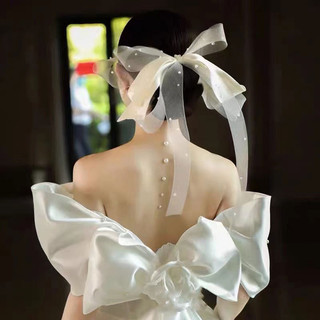 Kẹp tóc phong cách Hàn Quốc cho cô dâu với thiết kế lưới và nơ