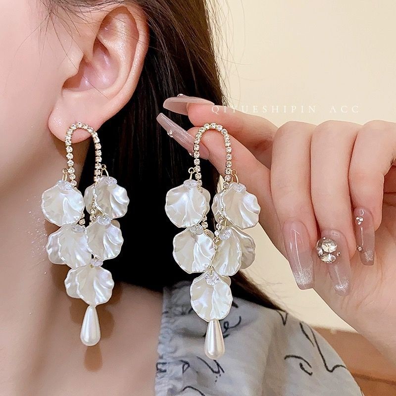 Bông Tai Hoa Trắng Phong Cách Thời Trang Hàn Quốc, Chất Liệu Ngọc Trai Cao Cấp