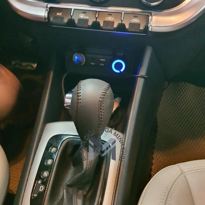 Bọc cần số - phanh tay ô tô KIA Rio, Forte 2011 - 2015 AT da nhập khẩu, khâu thủ công