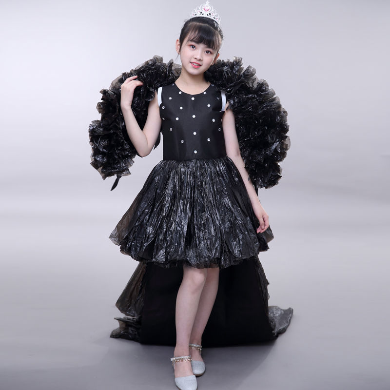 Trẻ Em Thân Thiện Với Môi Trường Thời Trang Thể Hiện Quần Áo diy Sáng Tạo Sàn Catwalk Cha Mẹ-Con Vật Liệu Handmade Tự Chế Thiên Thần Mẫu Giáo 8.4