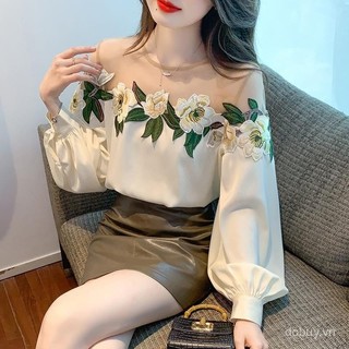 Áo sơ mi nữ thiết kế độc đáo lưới bảng, phong cách mới với họa tiết hoa thêu sang trọng