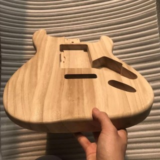 Bộ phận đàn Guitar điện FANGHUI, Thân thùng đàn Guitar được đánh bóng phong, Loại gỗ bền Dễ dàng lắp đặt Chất liệu xô đàn Guitar điện