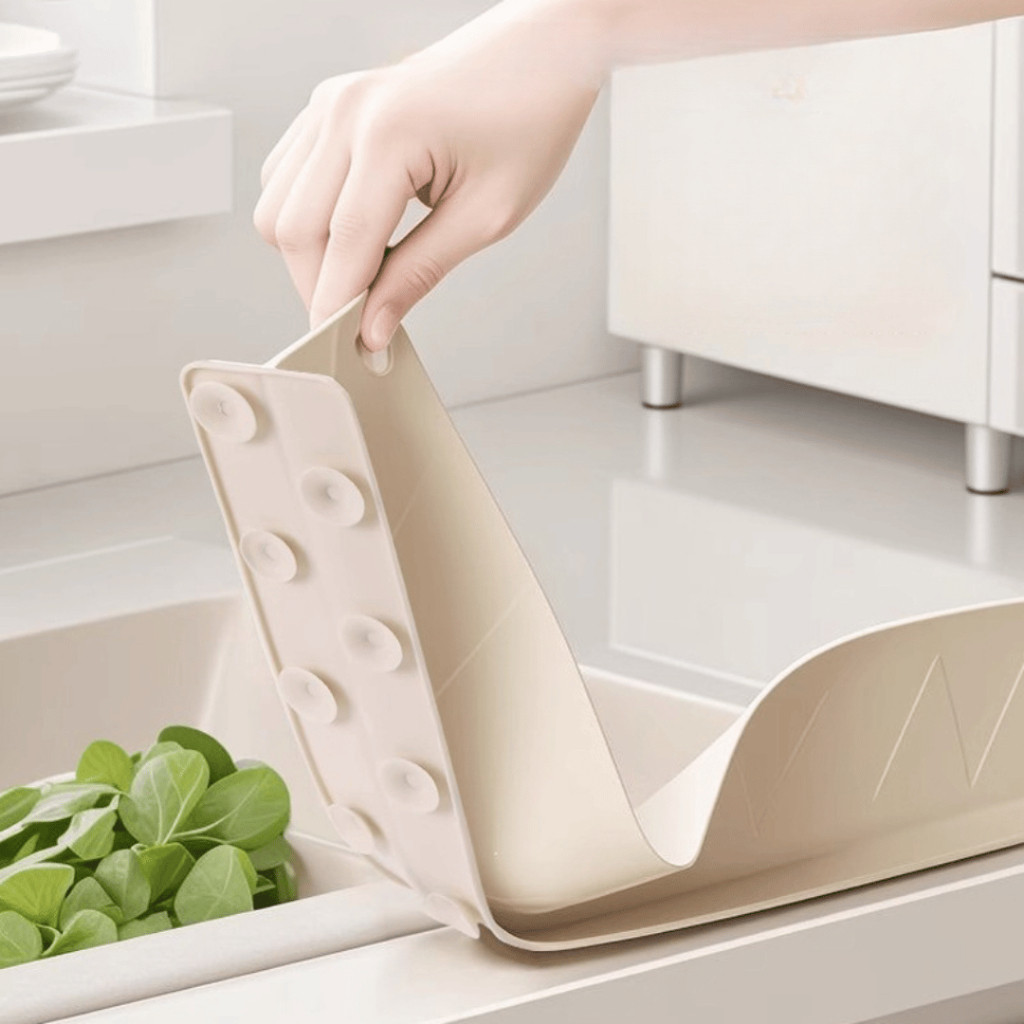 Tấm Chắn Nước Bồn Rửa Bát Silicon Hút Chân Không Chắn Nước Bồn Rửa Chén Ngăn Bắn Dầu Mỡ DT023