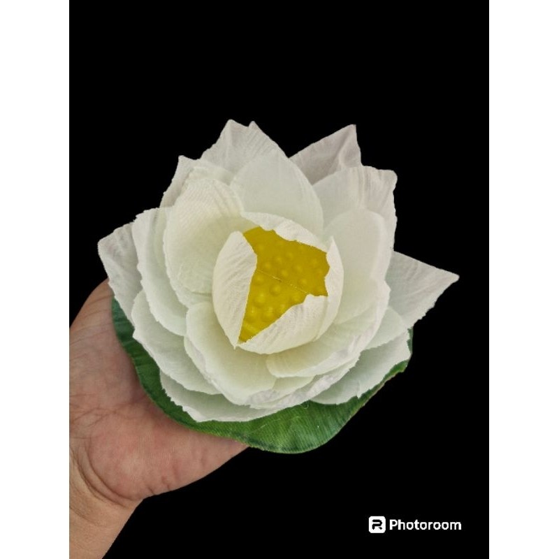 Cài hoa sen kèm xược sẵn dùng làm bằng vải lụa, phụ kiện biểu diễn văn nghệ