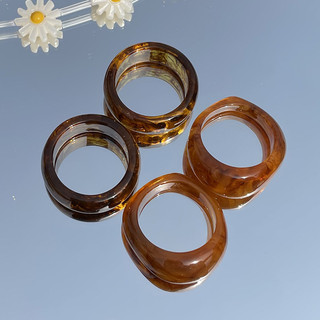 Phong Cách Nhật Bản - Nhẫn, Bông Tai và Mặt Dây Chuyền từ Nhựa Retro, Độc Đáo cho Phụ Kiện Thời Trang