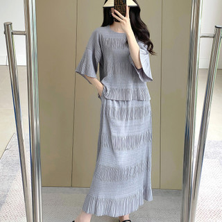 Miyake Pleat Top & Váy, Thiết Kế Ôm Body Sweet, Phù Hợp Phong Cách Mới Cho Nữ Mùa Hè