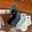 Tất ruffle chấm bi thoáng khí dành cho bé gái